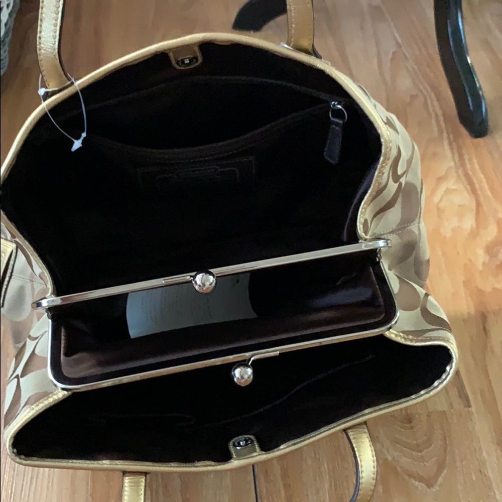 NWOT coach handbag - Picture 3 of 8